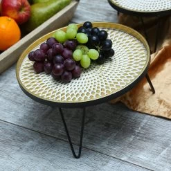 Tablett - Dekotablett - Mit 3 Füßen - Metall - H: 14,5cm - D: 28cm - Gold, Schwarz