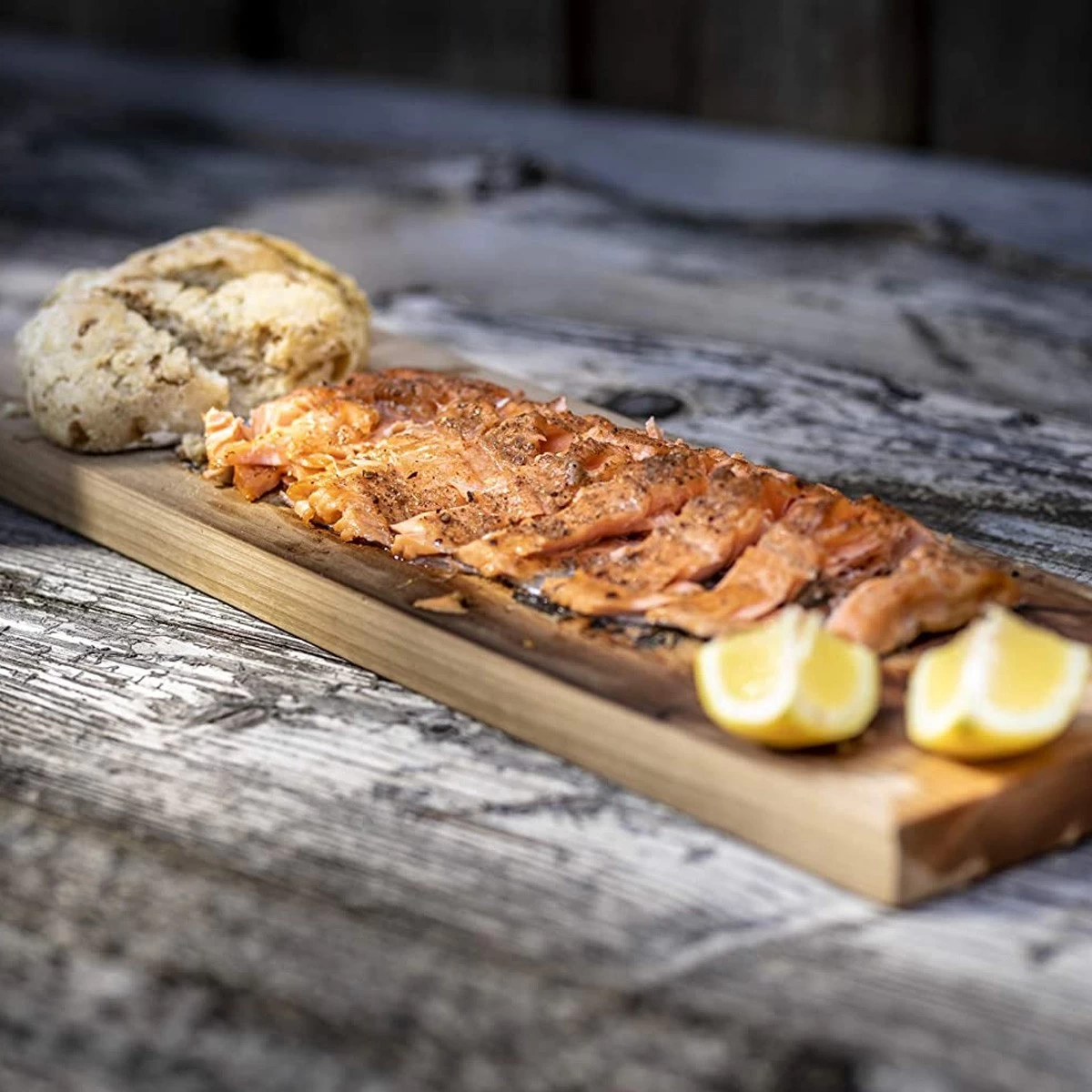 Axtschlag Flammlachsbrett – XXL Kirschholz 6 Axtschlag Flammlachsbrett – XXL Kirschholz – Bild 6