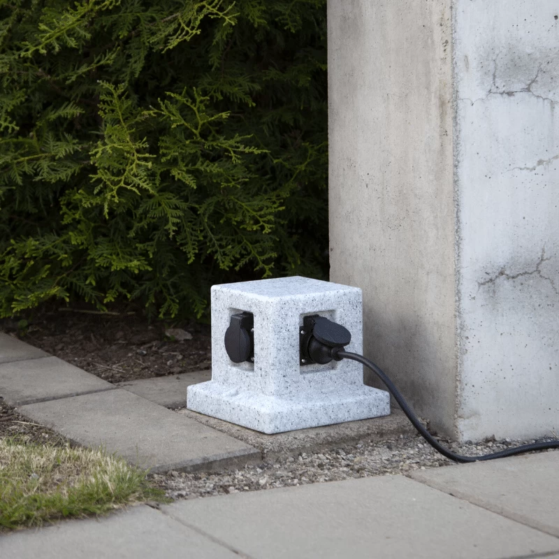 Gartensteckdose "Plugge" - Granitoptik - Für 4 Stecker - 2 M Zuleitung 1 Gartensteckdose "Plugge" - Granitoptik - Für 4 Stecker - 2 M Zuleitung