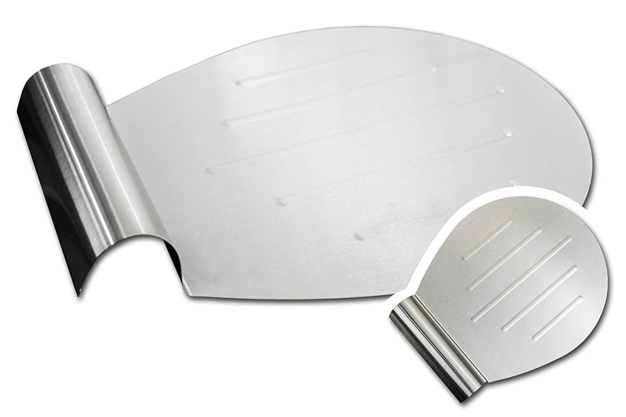 RADOLEO® Pizzastein L Aus Cordierit | Premium Set 3-tlgl | 38x30cm | Inkl. Pizzaroller U. Schieber 4 RADOLEO® Pizzastein L Aus Cordierit | Premium Set 3-tlgl | 38x30cm | Inkl. Pizzaroller U. Schieber – Bild 4