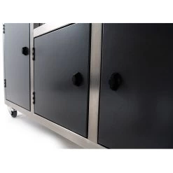 INDRAdesign Blackline Gasgrillstation Mit SANTOS Free S-410 & Kühlschrank / Schwarz -Warmes BBQ-Restaurant indradesign blackline gasgrillstation mit santos free s 410 kuehlschrank schwarz 70898bd06fe14f74d222fc3c1288c3cd