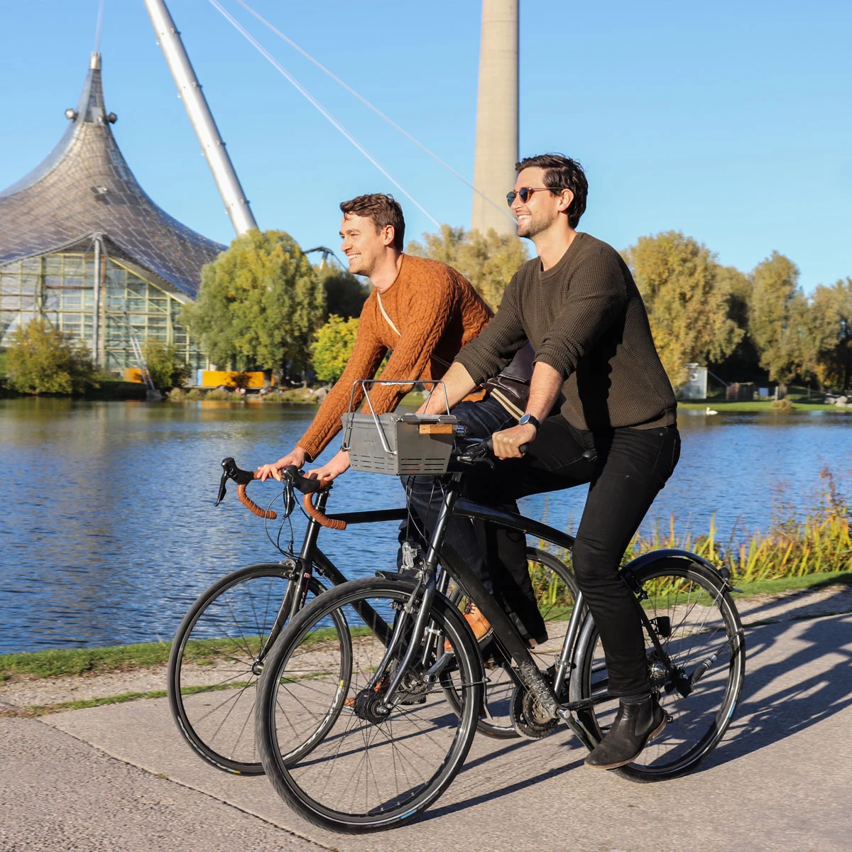 Knister Grill Premium – Tragbarer Holzkohlegrill Aus Edelstahl 11 Knister Grill Premium – Tragbarer Holzkohlegrill Aus Edelstahl – Bild 11