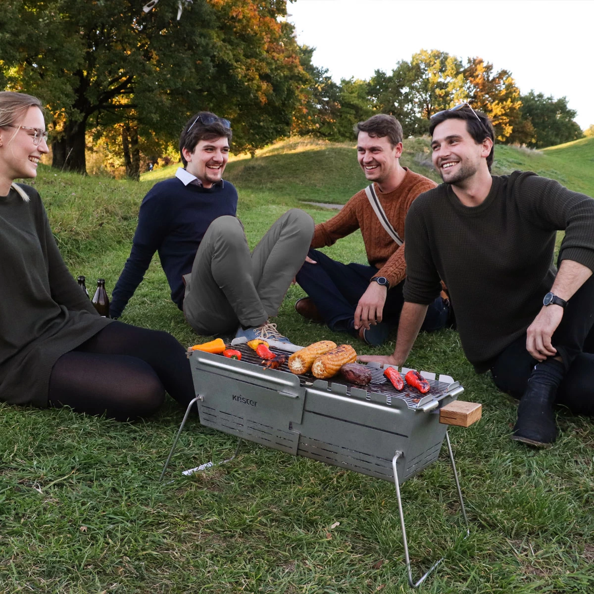 Knister Grill Premium – Tragbarer Holzkohlegrill Aus Edelstahl 2 Knister Grill Premium – Tragbarer Holzkohlegrill Aus Edelstahl – Bild 2