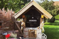 Der Merklinger 800 Holzofen Ohne Untergestell -Warmes BBQ-Restaurant merklinger holzbackofen grill pizzaofen einbau edition 800 backhaus vorne min jpg