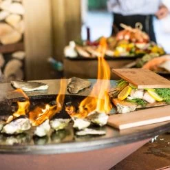 OFYR Feuerplatte Classic Corten 85 -Warmes BBQ-Restaurant vielseitige zubereitung auf der ofyr feuerschale classic corten 85 ecee87d44b9c5c257386e34cef93a82a